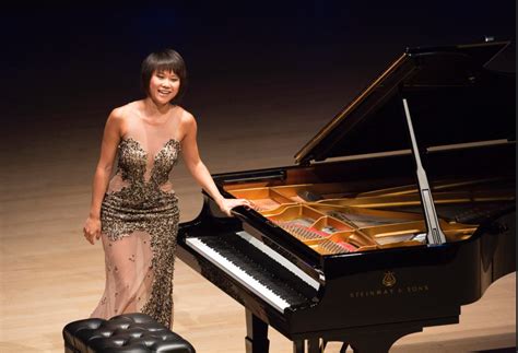 yuja wang clothing.